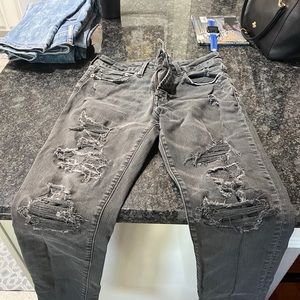 American Eagle men’s jeans